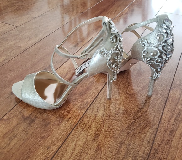 Badgley Mischka Karmen Wedding Crystal Back Heel - Picture 7 of 8